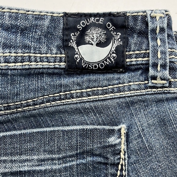 Source Of Wisdom Cuffed Low Rise Shorts Size 3 - Picture 12 of 16